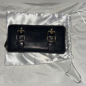 COACH VINTAGE BUCKLE ZIPPY WALLET
